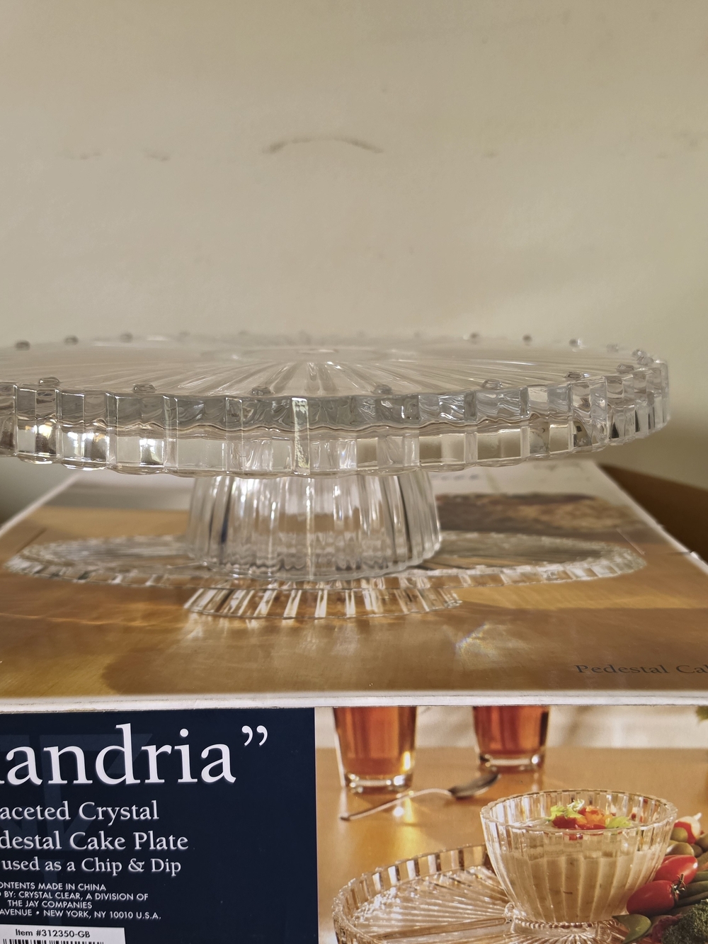 "Alexandria" 12-inch faceted crystal 2-in-1 pedestal Cake Plate